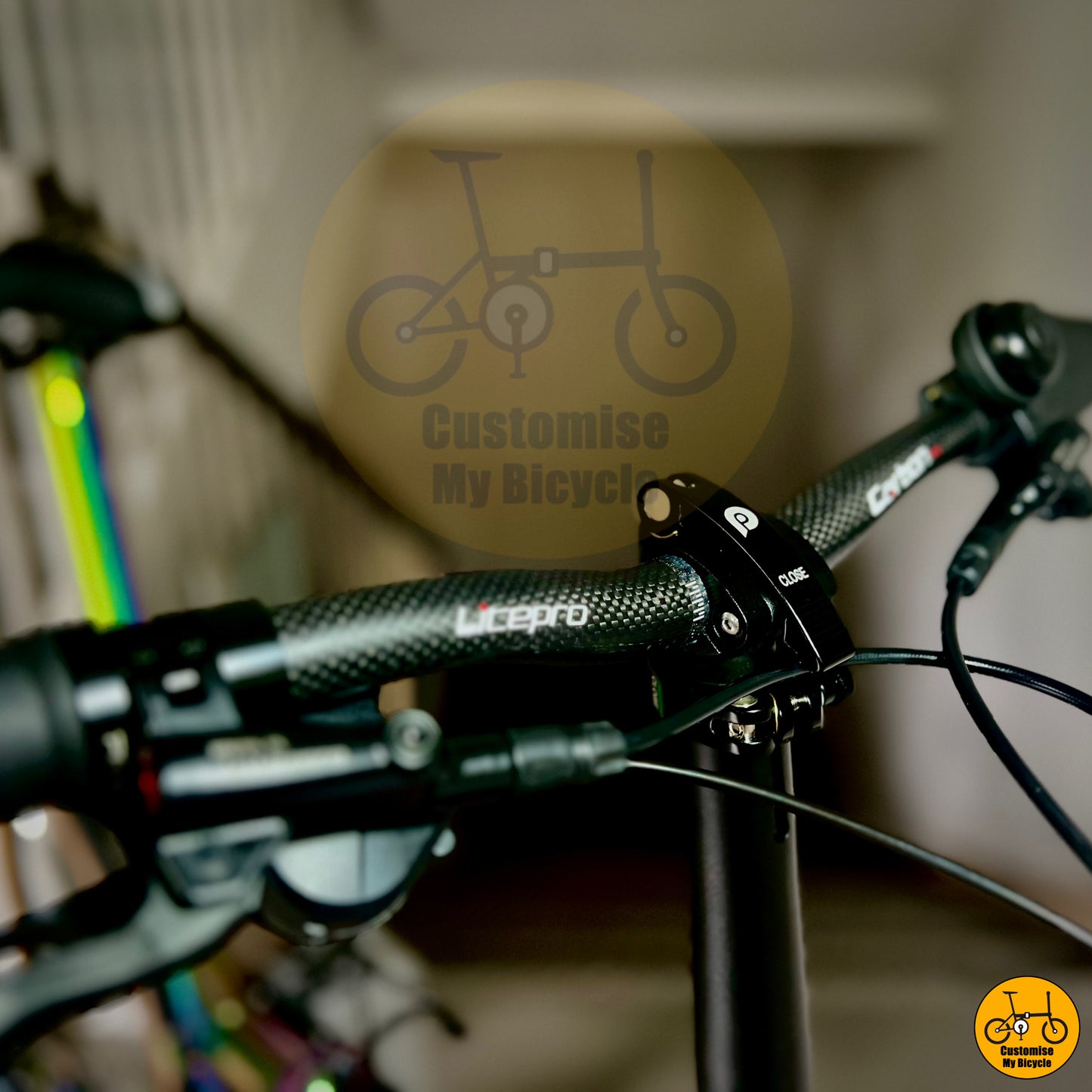 LItepro 2cm riser bar on Oil Slick Coated Crius Master 22-Inch Folding Bike β A Bold Choice for City Commuters