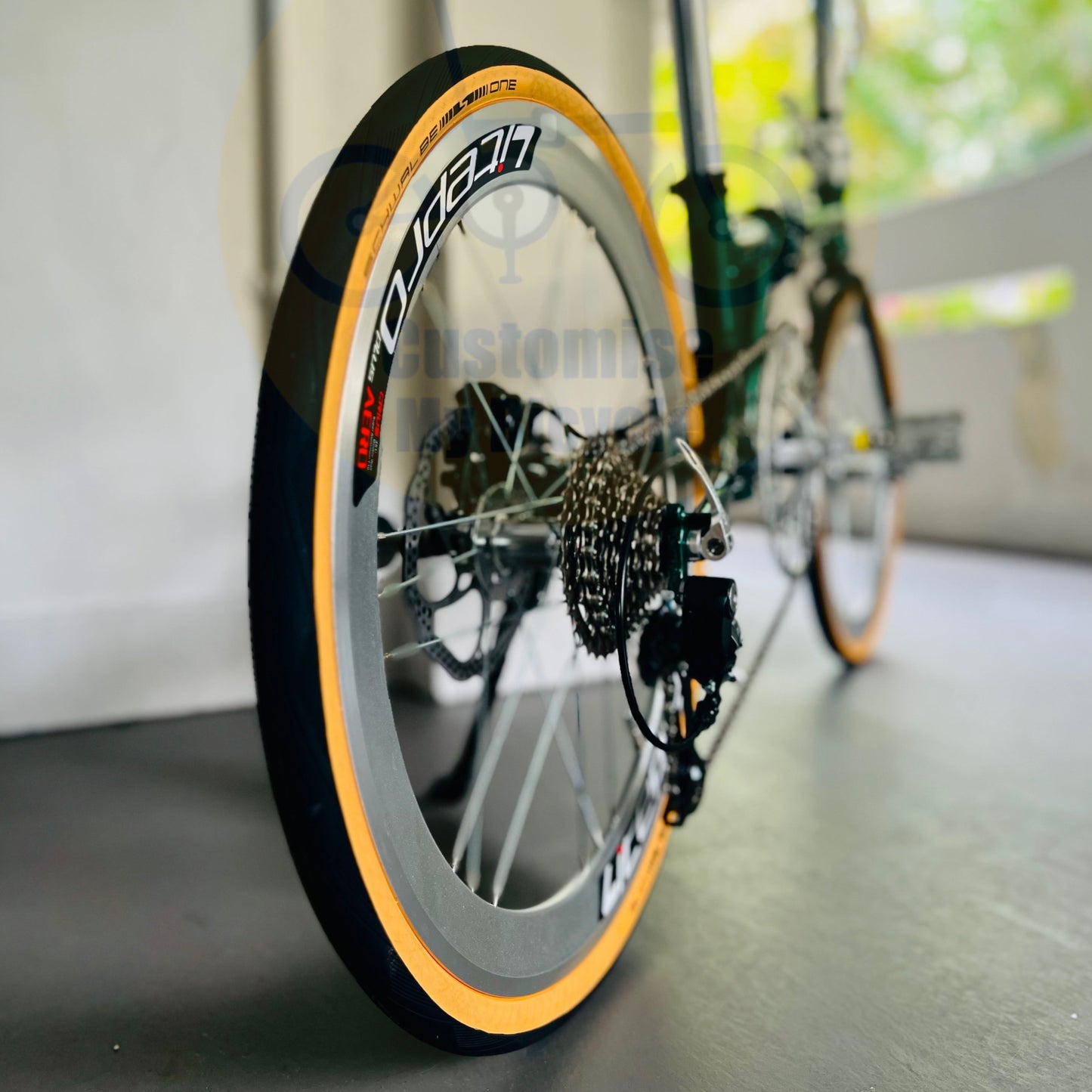 Fnhon Gust foldable bike featuring an elegant yet practical design