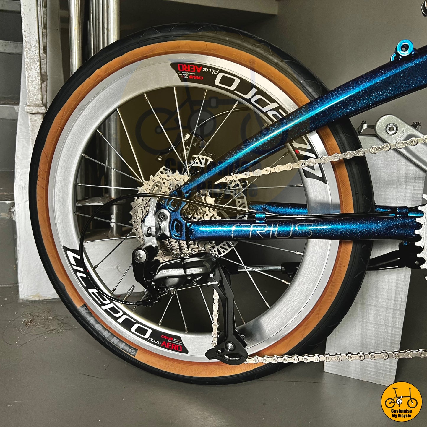 Crius Velocity 20” • Shimano 9s • Chameleon Blue