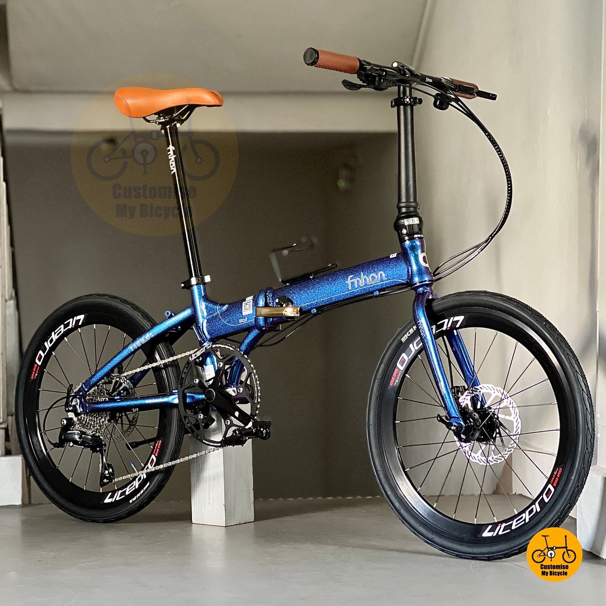 Basikal Lipat 22 Inci Fnhon Blast Dengan Gear Shimano Dan Bingkai Chameleon Blue
