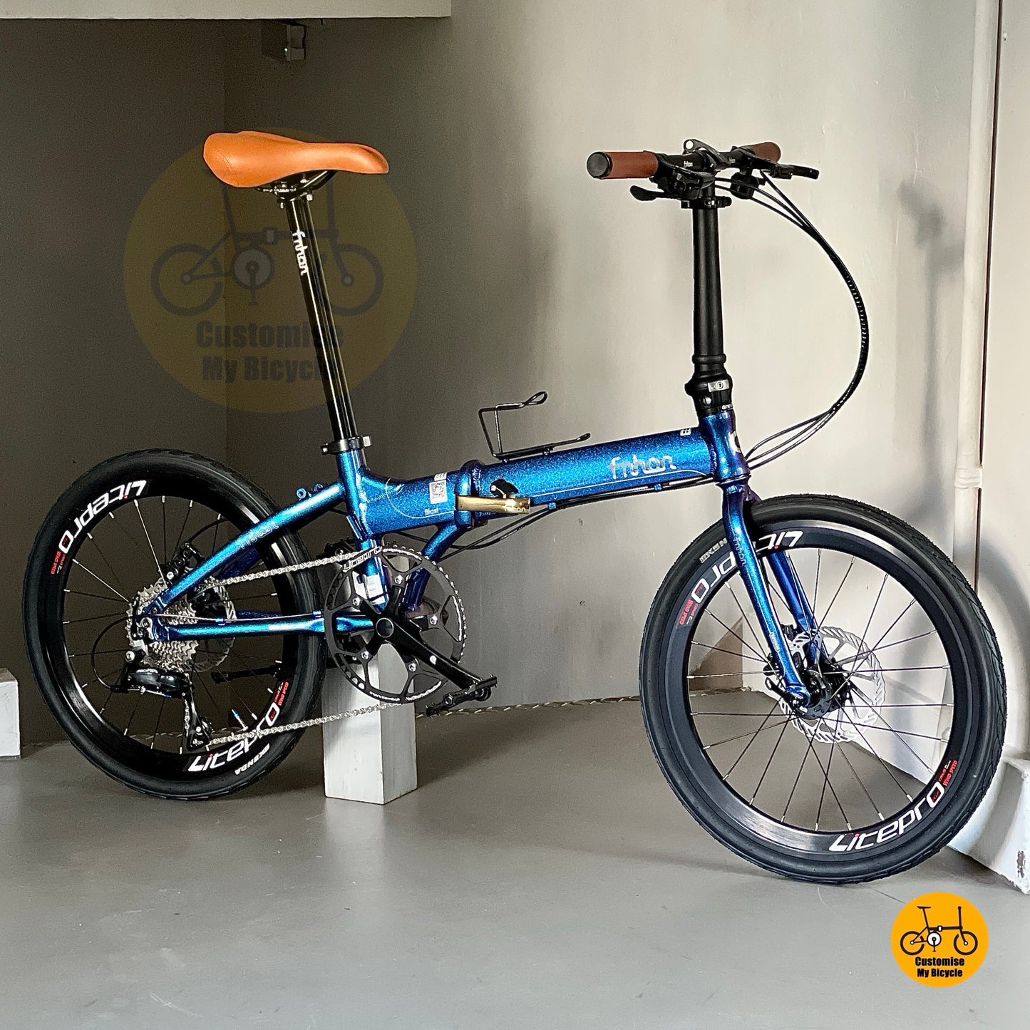 Sepeda Lipat 22 Inci Fnhon Blast Dengan Gear Shimano Dan Warna Chameleon Blue
