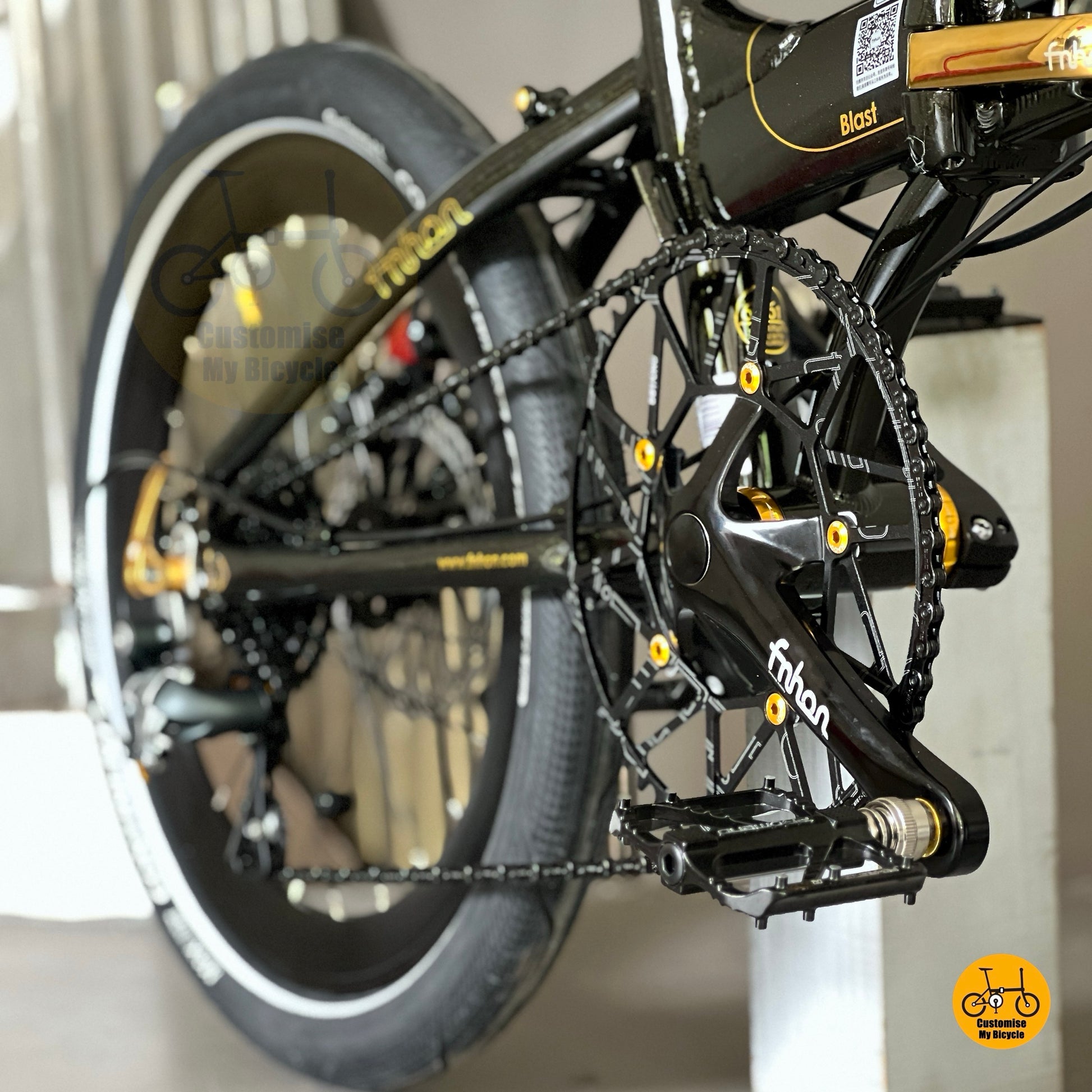 Fnhon Blast folding bike Shimano Tiagra 10 gears drivetrain close up folding bicycle gear system
