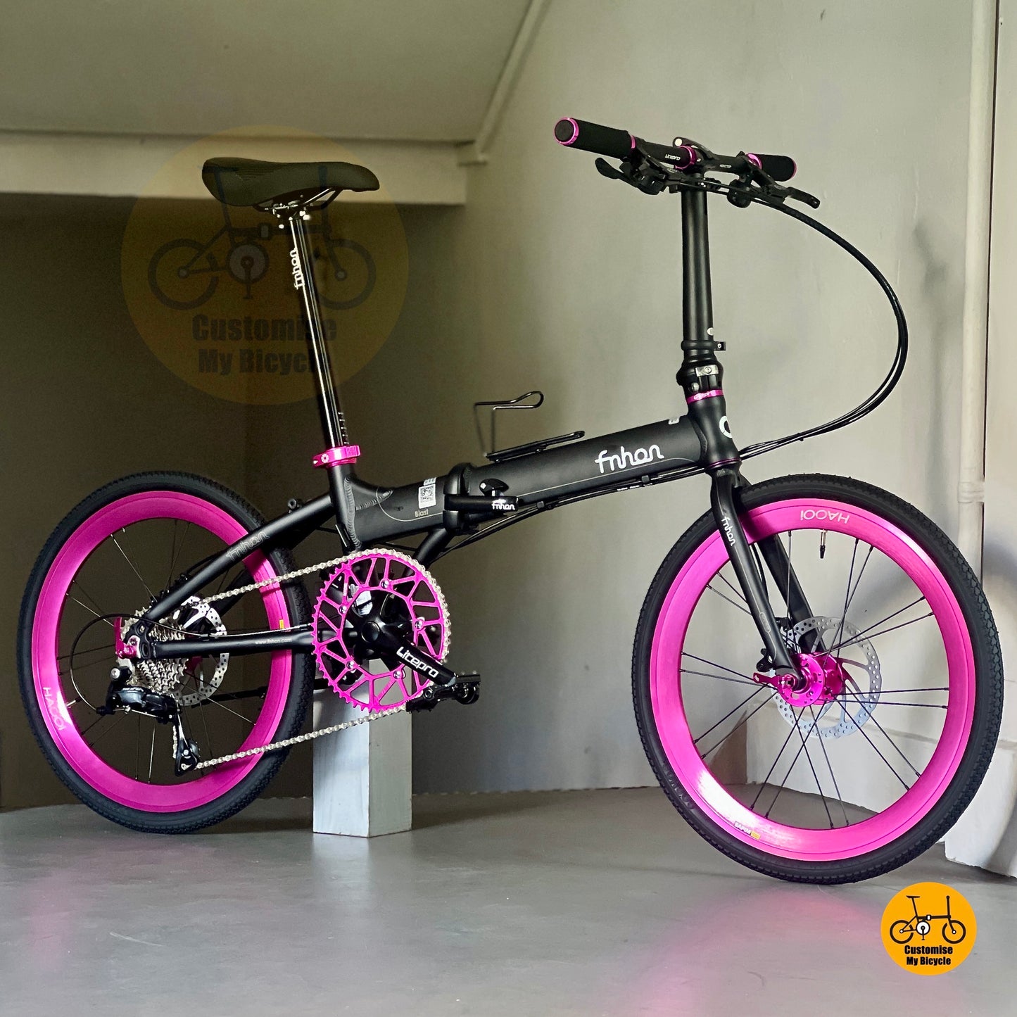 Beli Basikal Lipat Fnhon Blast 22 Inci Hitam Merah Jambu Dengan Shimano 9 Kelajuan