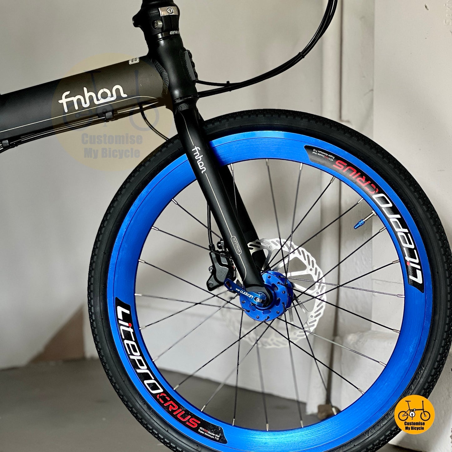 Litepro aero high profile front wheel close up on Fnhon Blast folding bike
