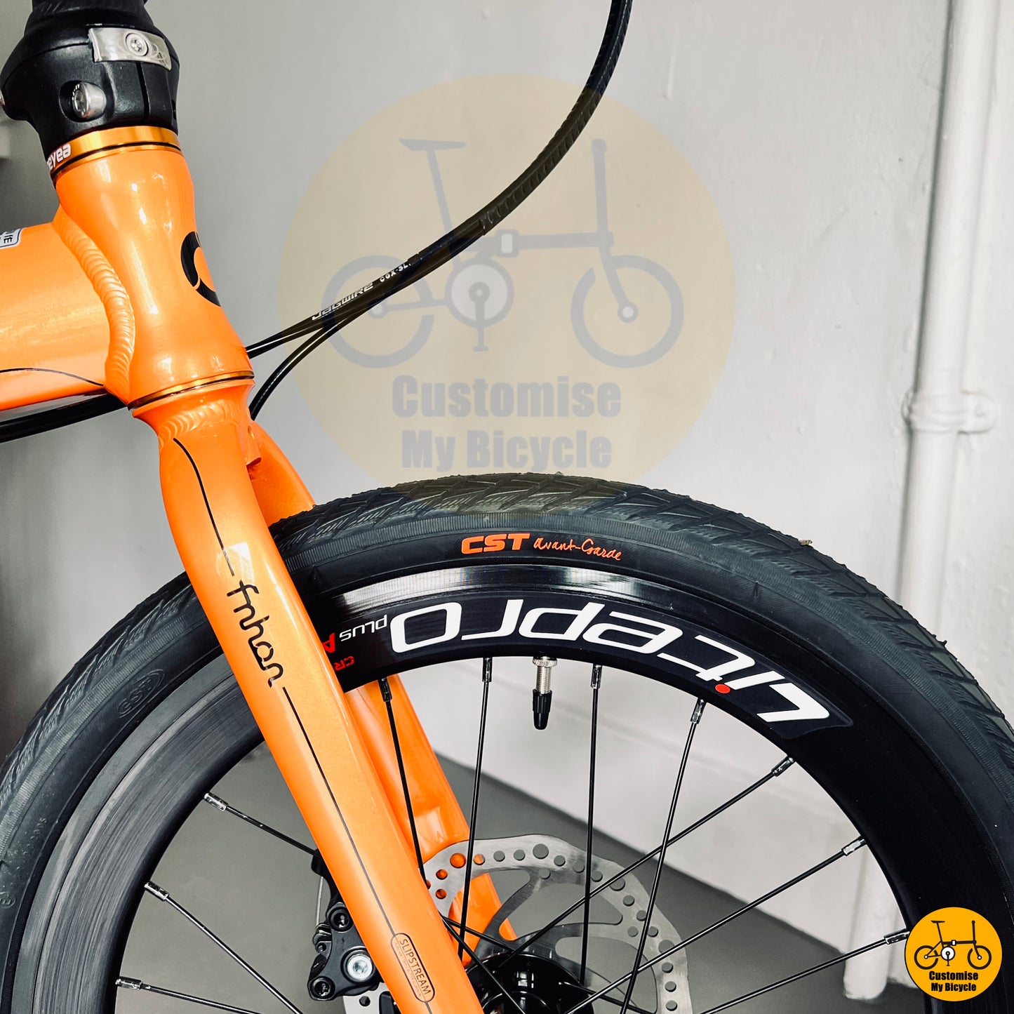 CST tyres on Naruto-Themed Fnhon Blast 20-Inch Foldable Bicycle – Ride Like a Ninja
