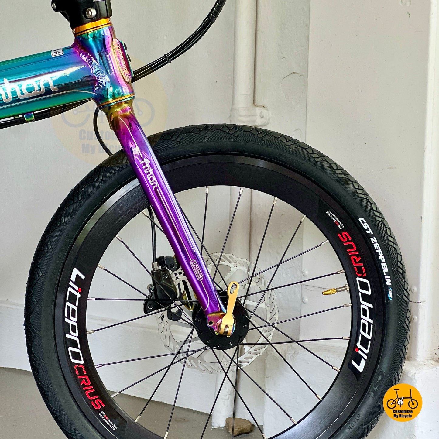 Fnhon Blast folding bike Litepro aero high profile wheels front view
