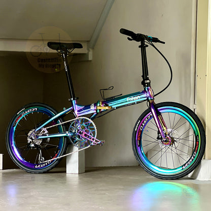 Sepeda lipat Fnhon 22 inch warna Oil Slick dengan Shimano 9 gears desain ringan dan ringkas