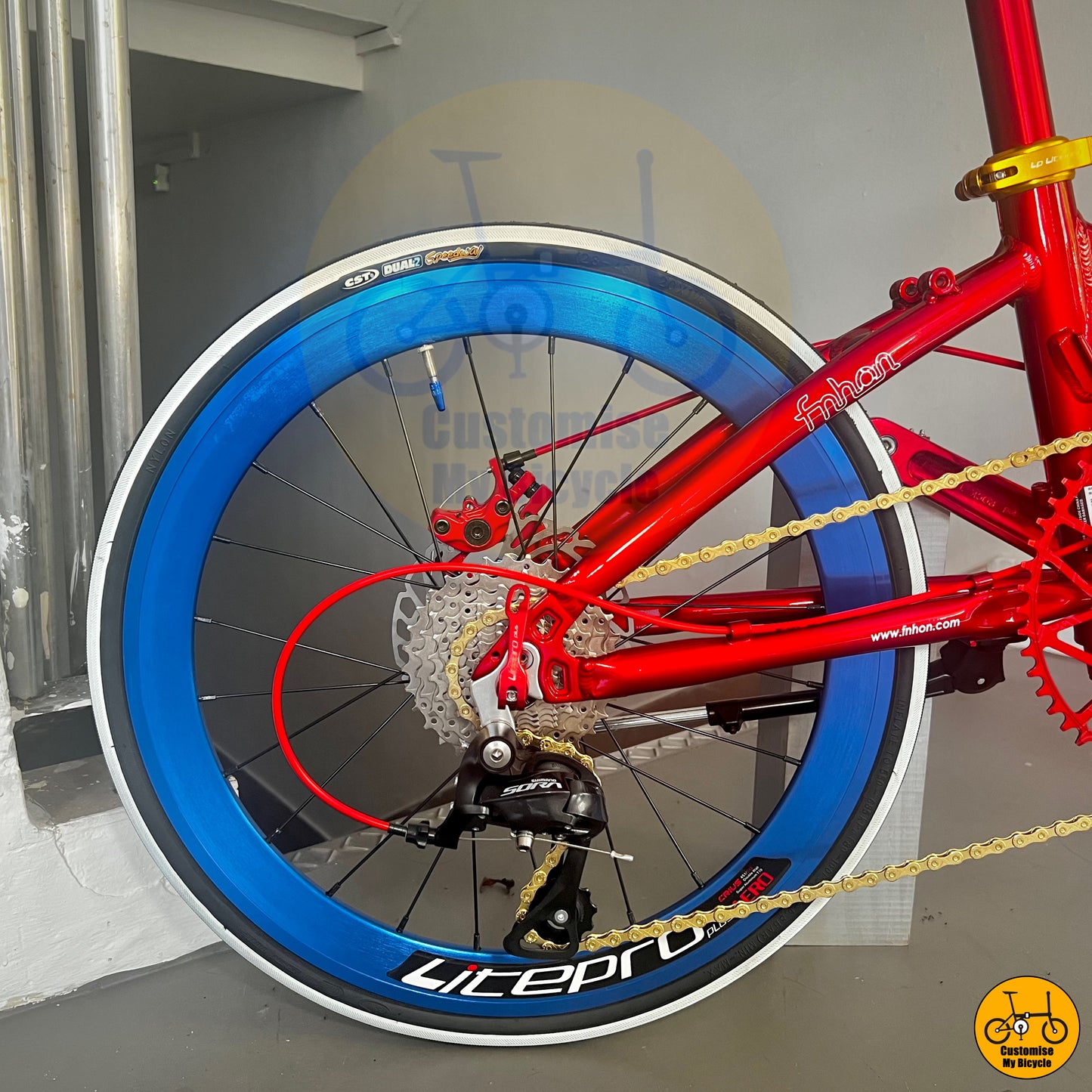 Fnhon Blast 22” • Shimano 9s • Red + Blue + Gold •  One Piece