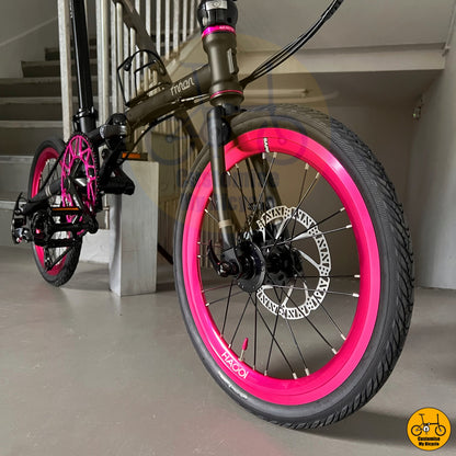 Fnhon Gust 18” • Shimano 9s • Matte Black + Pink