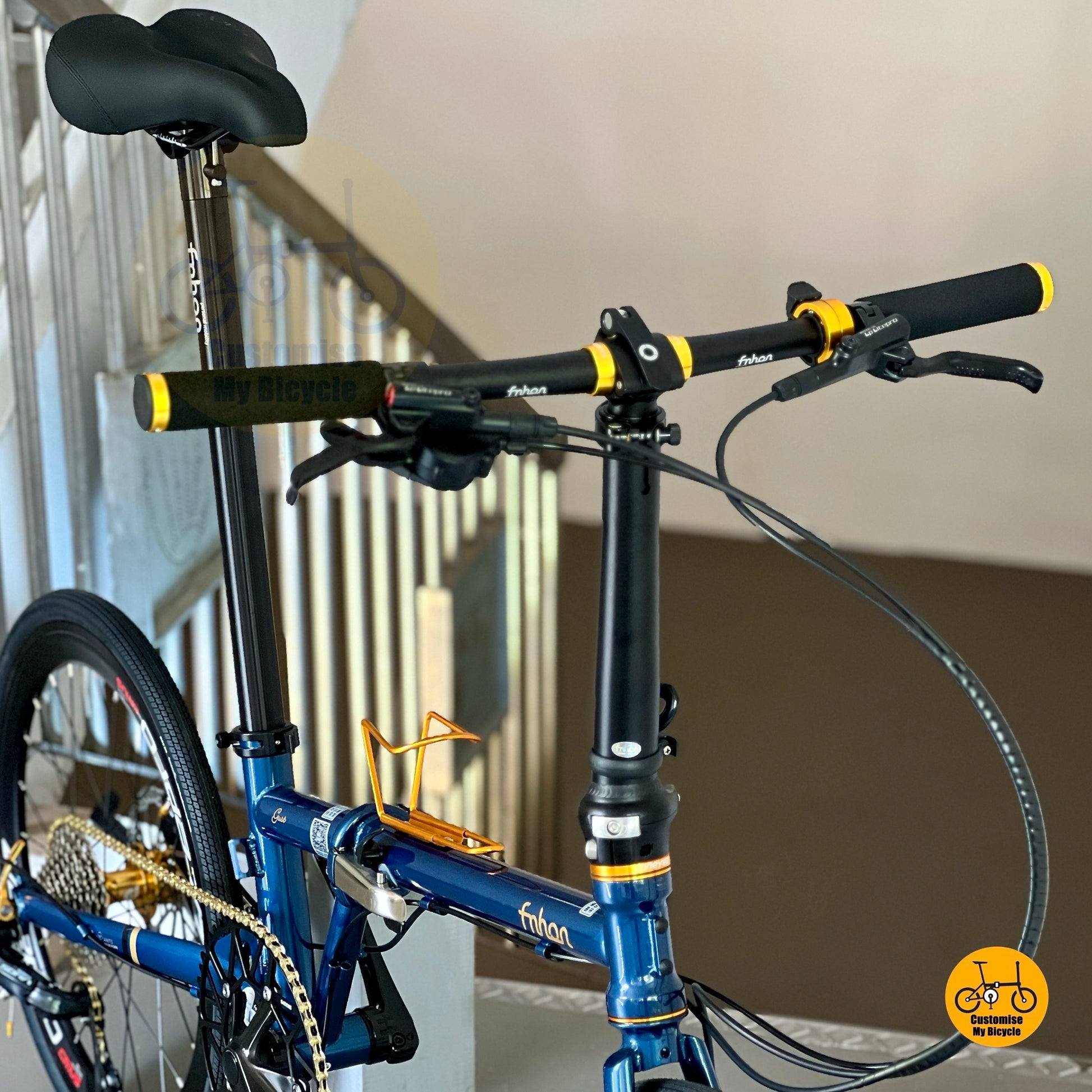 Fnhon Gust adjustable handle post close up and cockpit setup
