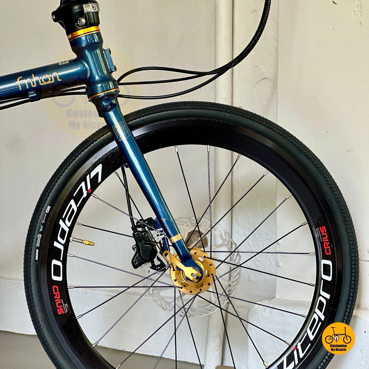 Litepro aero high profile front wheel close up
