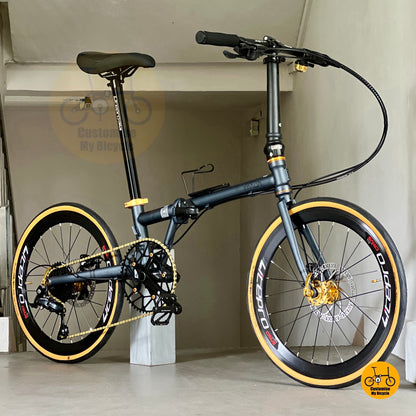 Tan wall tyres for classic aesthetic  
