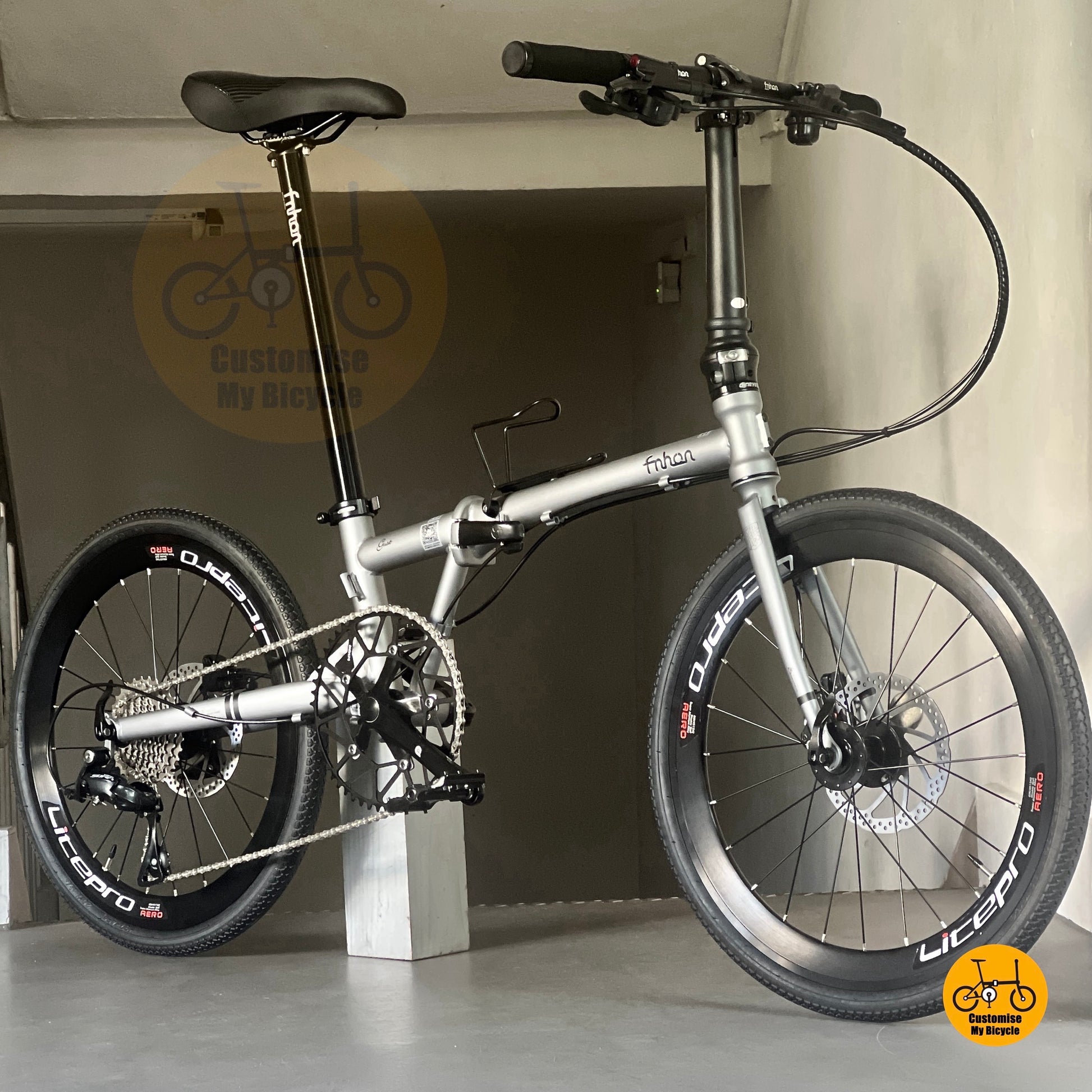 Fnhon Gust 22 Inch Singapore Folding Bike With Strong Chromoly Frame And Shimano 9 Speed Drivetrain
