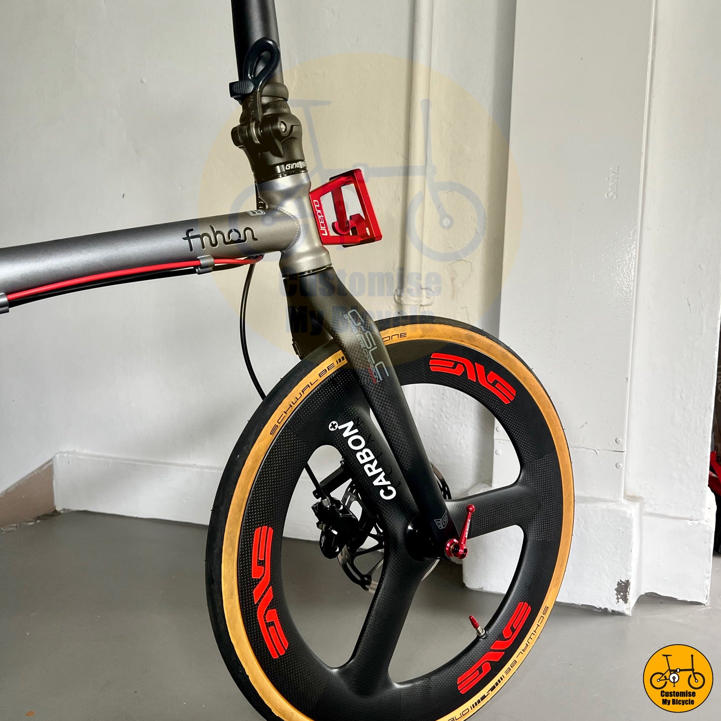 Fnhon Gust 20-inch Folding Bike – Battleship Grey Frame & Carbon Trispokes
