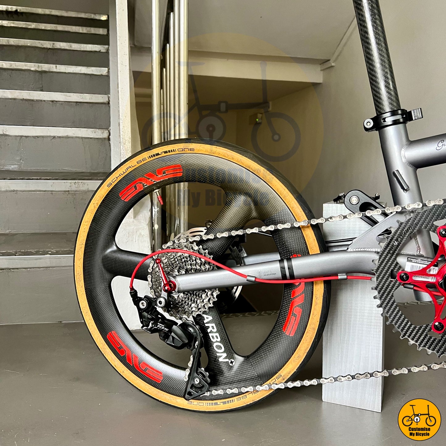 City commuter foldable bicycle with Shimano R7000 for fast rides
