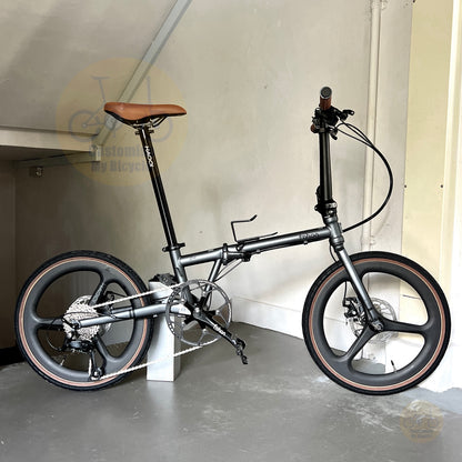 Sepeda lipat Fnhon Gust 20 inch warna Battleship Grey dengan Shimano 9 gears desain ringan dan ringkas