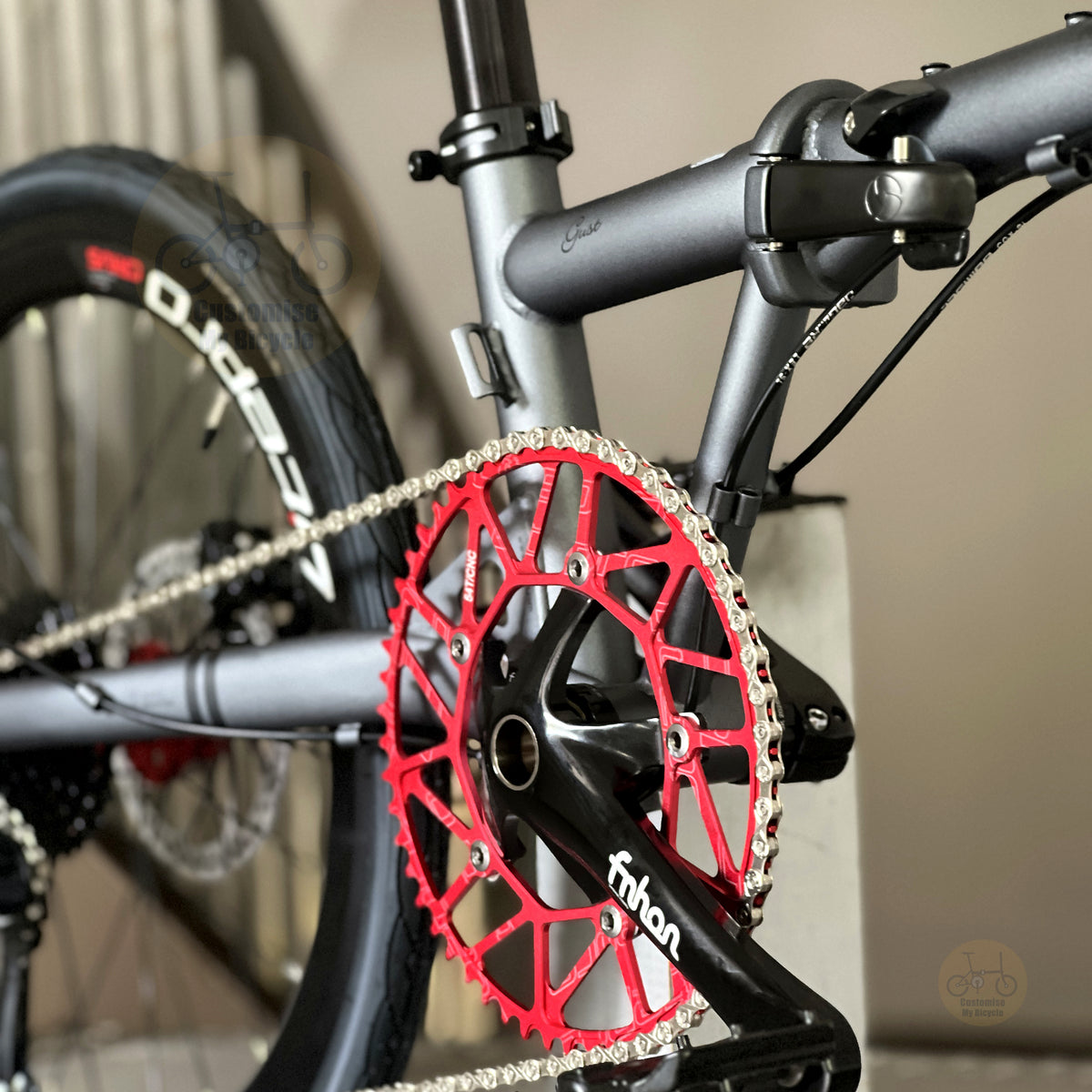 Fnhon Gust 22" Battleship Grey foldable bicycle with Shimano 9 gears