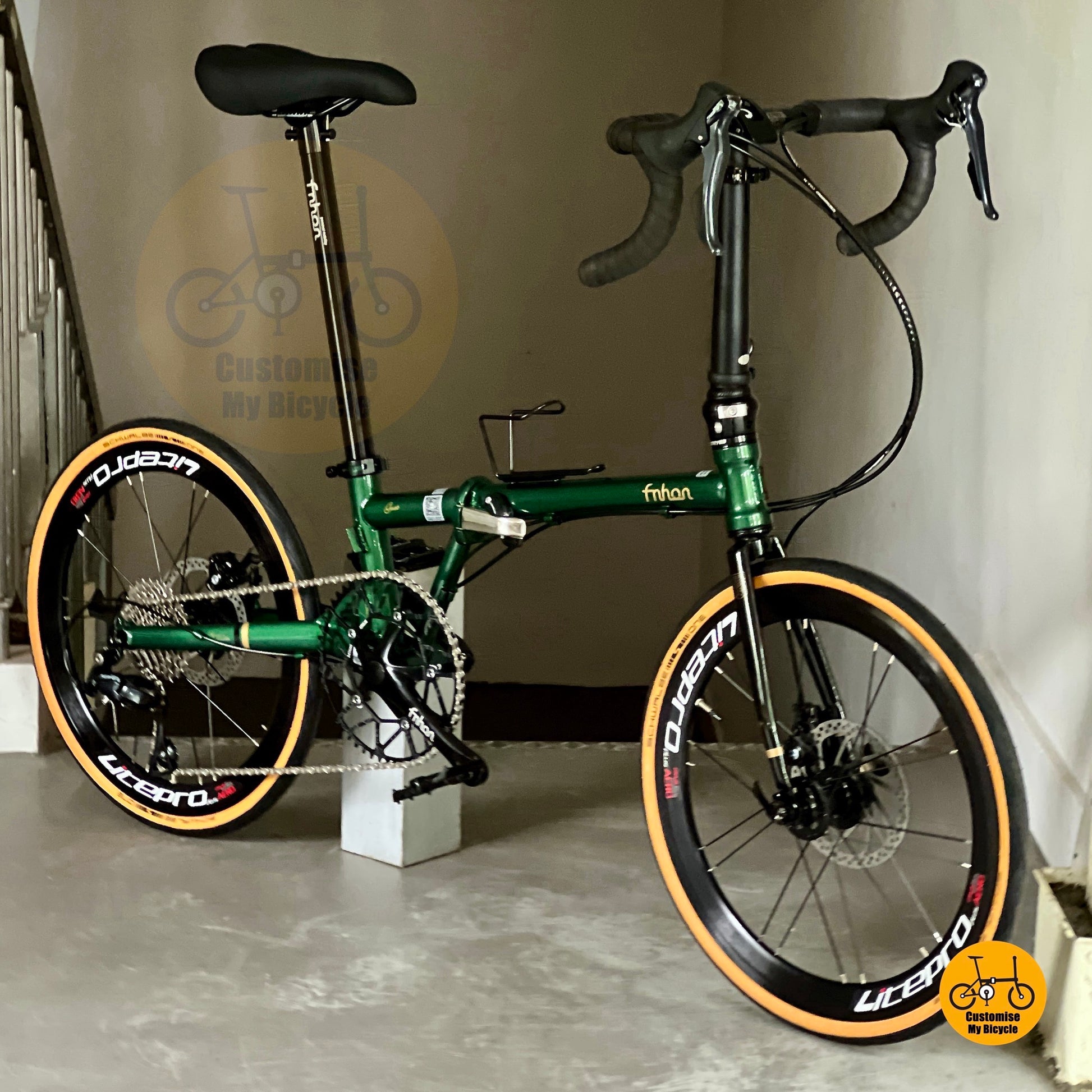 Basikal Lipat Fnhon Gust 22 Inci Rangka Keluli Dengan Gear Shimano 9 Kelajuan
