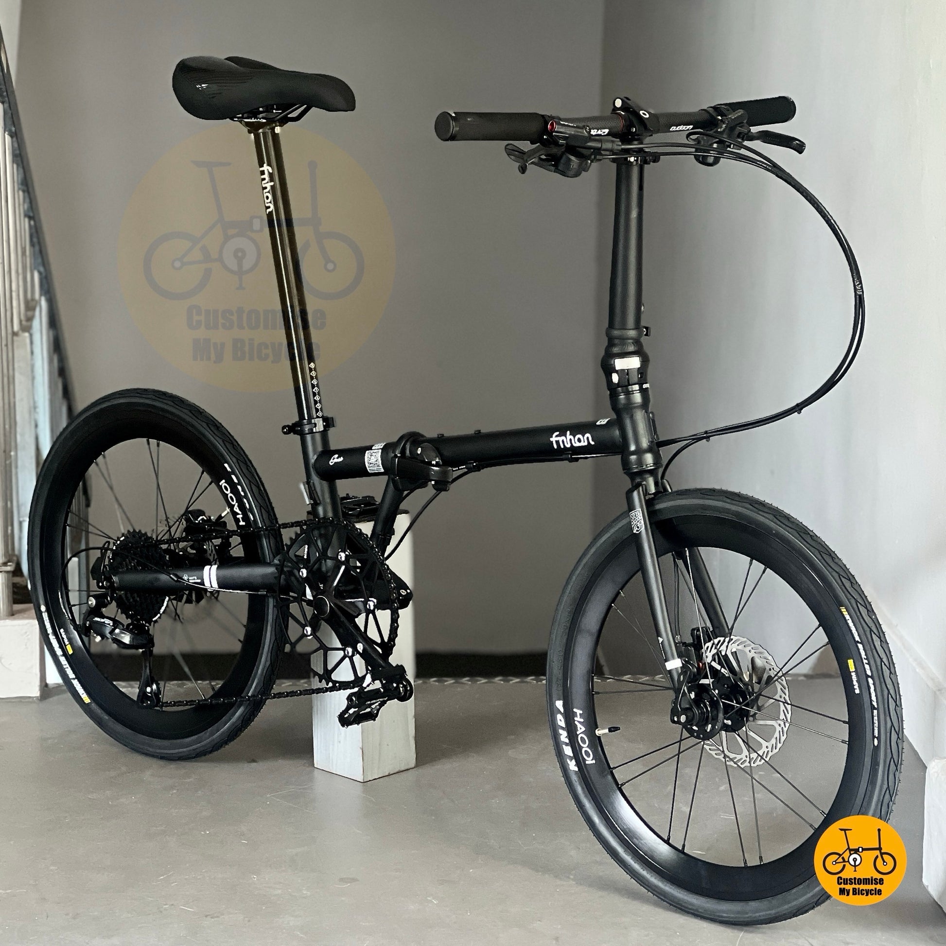 Basikal Lipat Fnhon Gust 22 Inci Rangka Keluli Kukuh Shimano 9 Kelajuan Warna Hitam Matte
