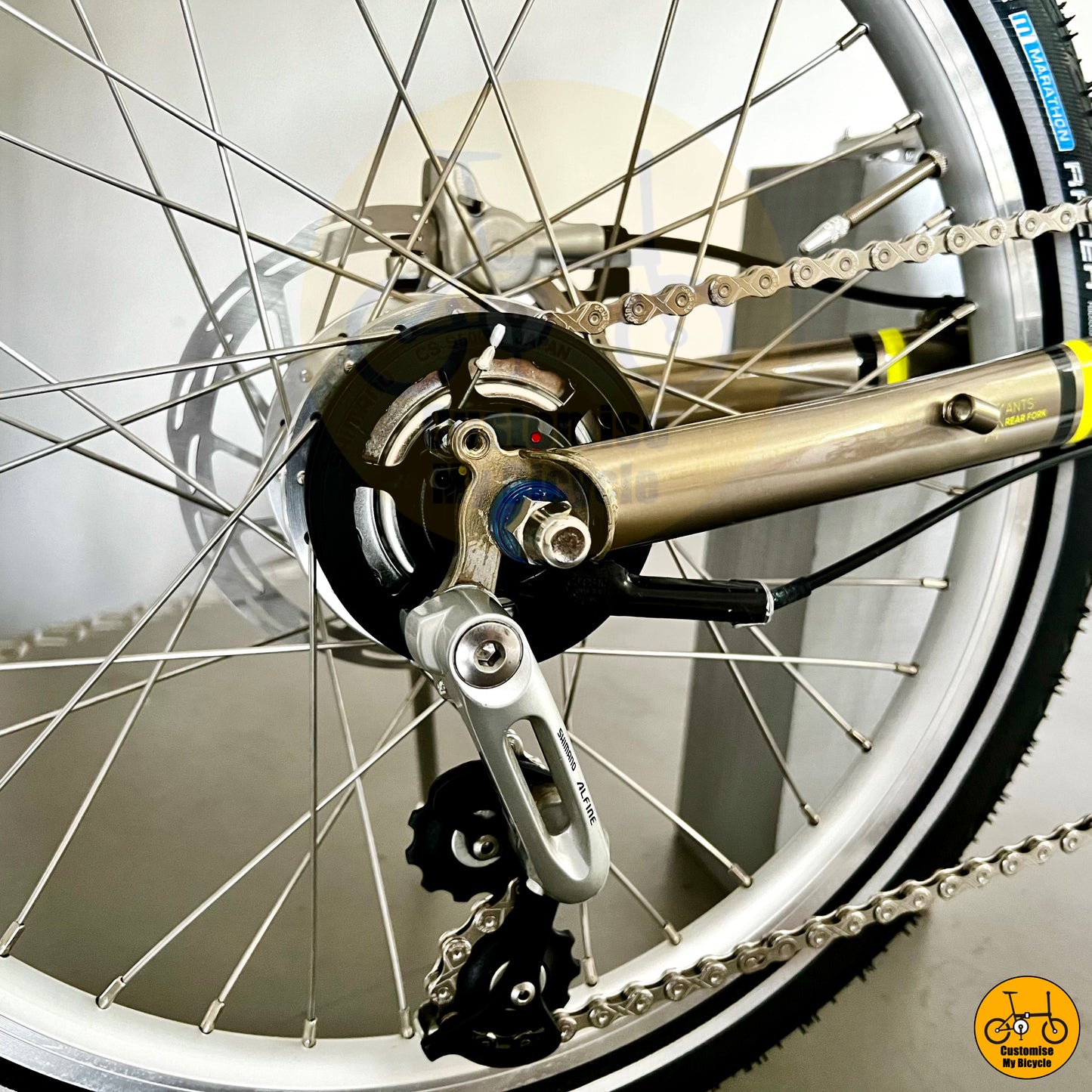 Fnhon Gust 20” • Shimano 8s igh • Titanium Gold