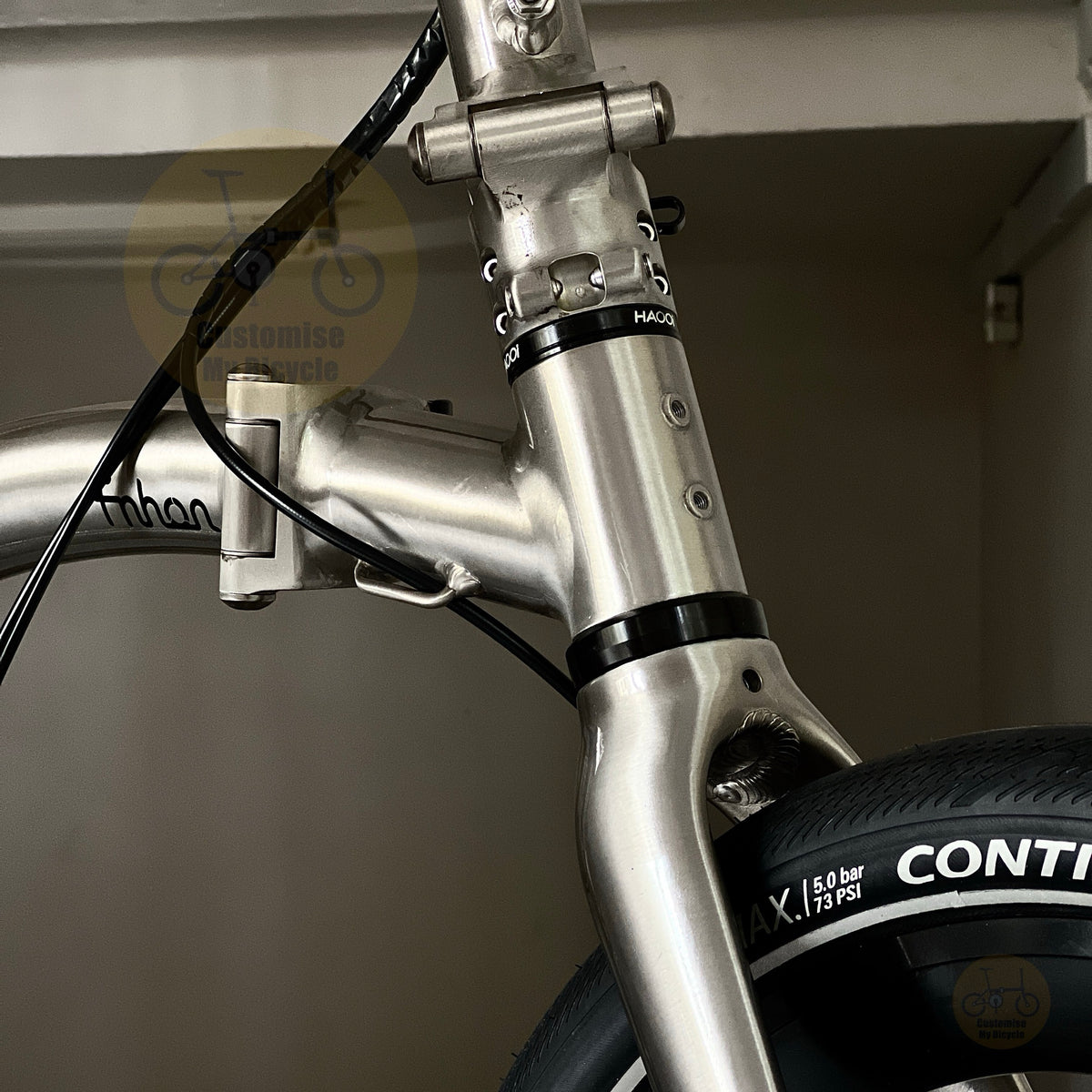 close up on headtube of GT20