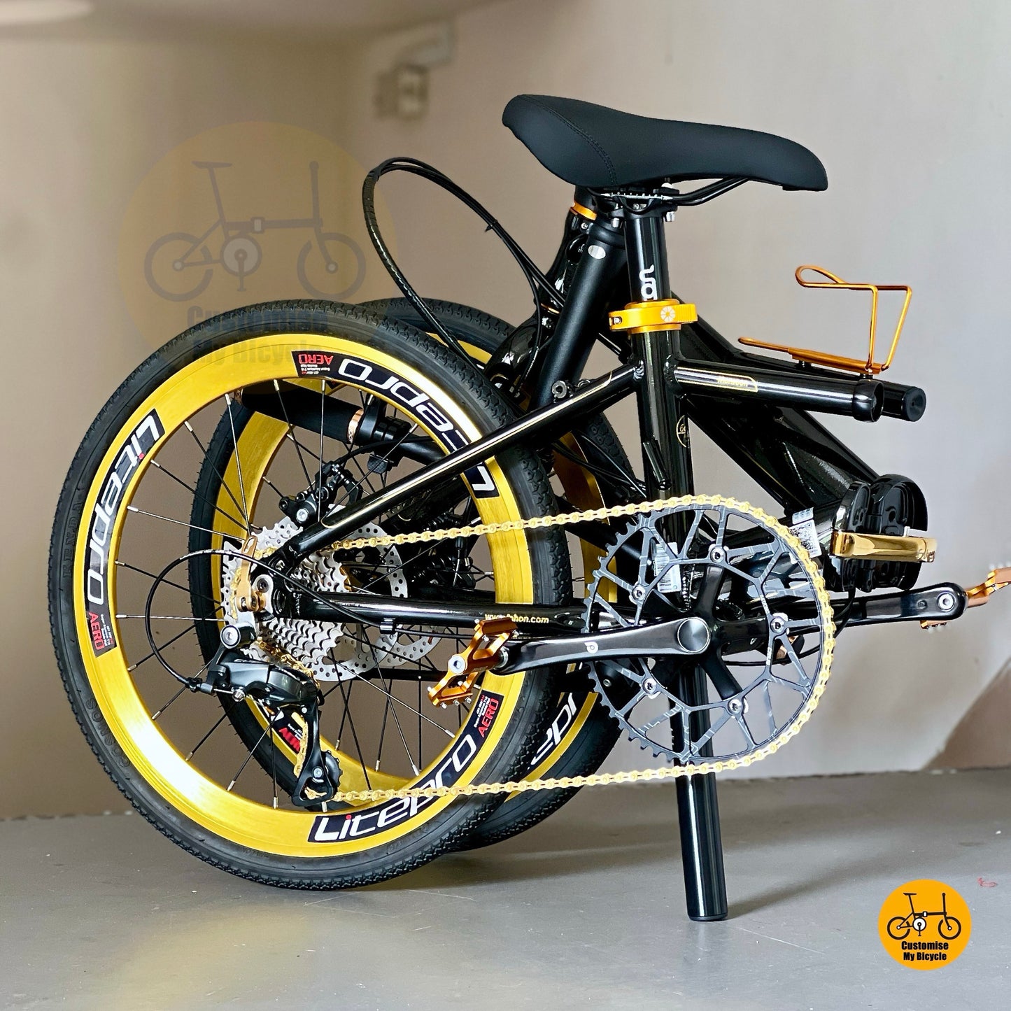 Basikal Lipat Fnhon Monsoon 22 Inci Rangka Aluminium Shimano 9 Kelajuan
