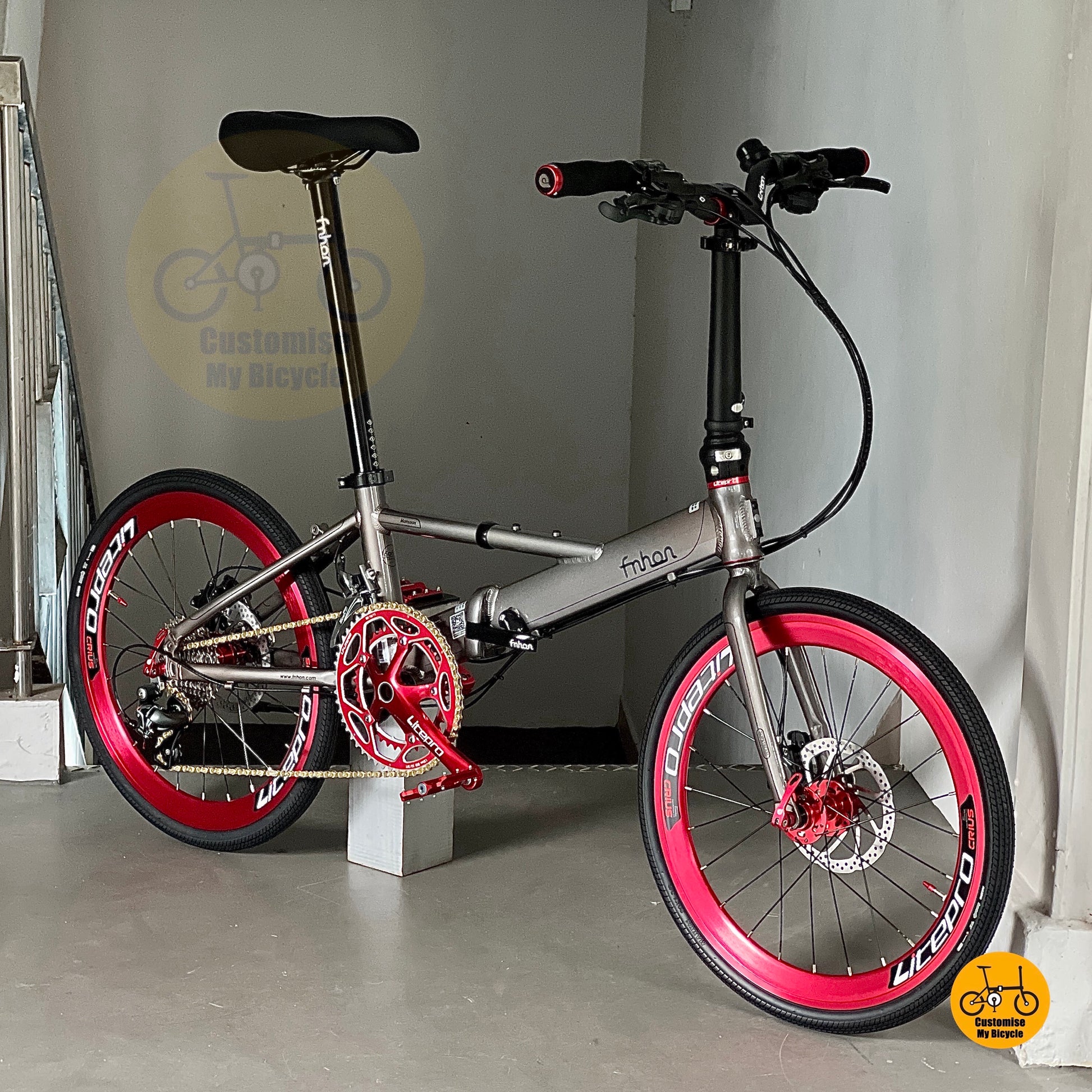 Basikal Lipat Fnhon Monsoon 22 Inci Warna Dolphin Grey Dengan Shimano Sora 2x9 Kelajuan
