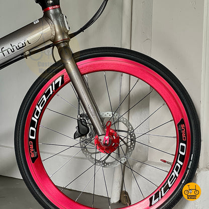 Litepro high profile front wheel close up
