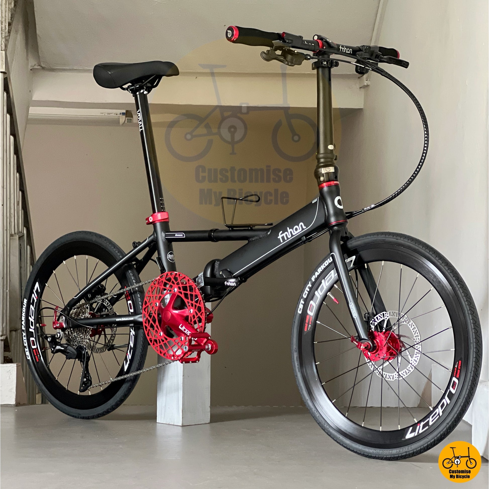 Basikal boleh lipat dengan bingkai berganda Fnhon Monsoon dan sistem brek hidraulik LITEPRO