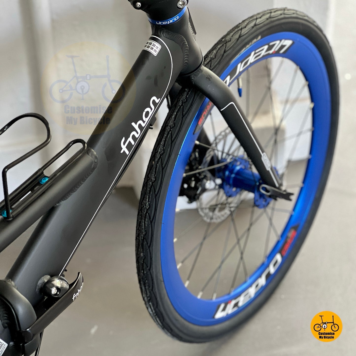 Fnhon Monsoon 22” • Shimano 9s • Matte Black Blue