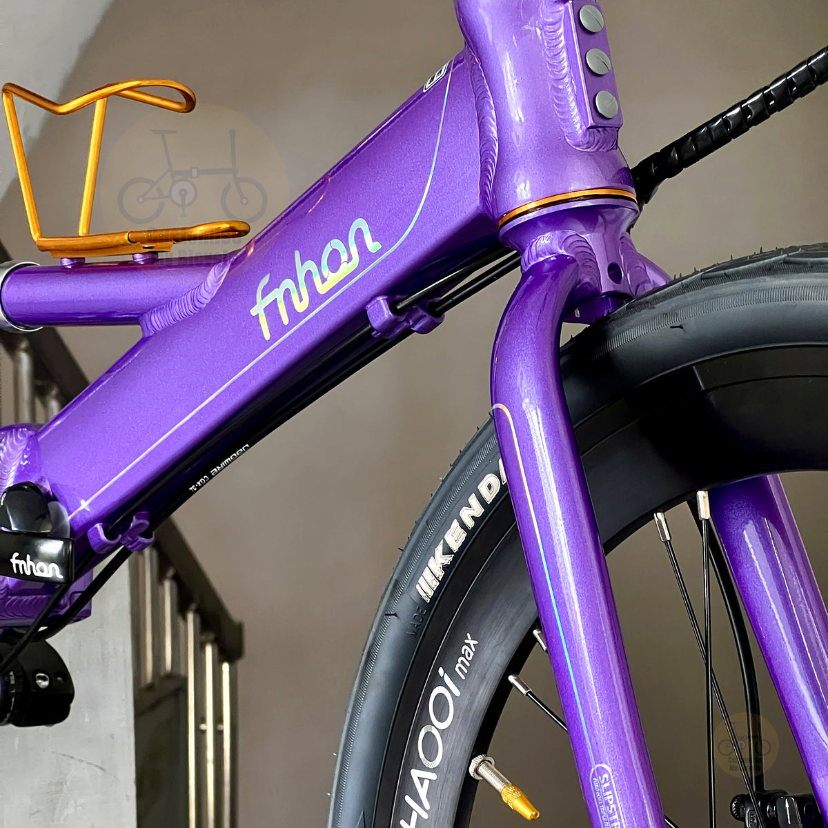 Fnhon Monsoon 22" Lavender Purple folding bike frame material colour detail
