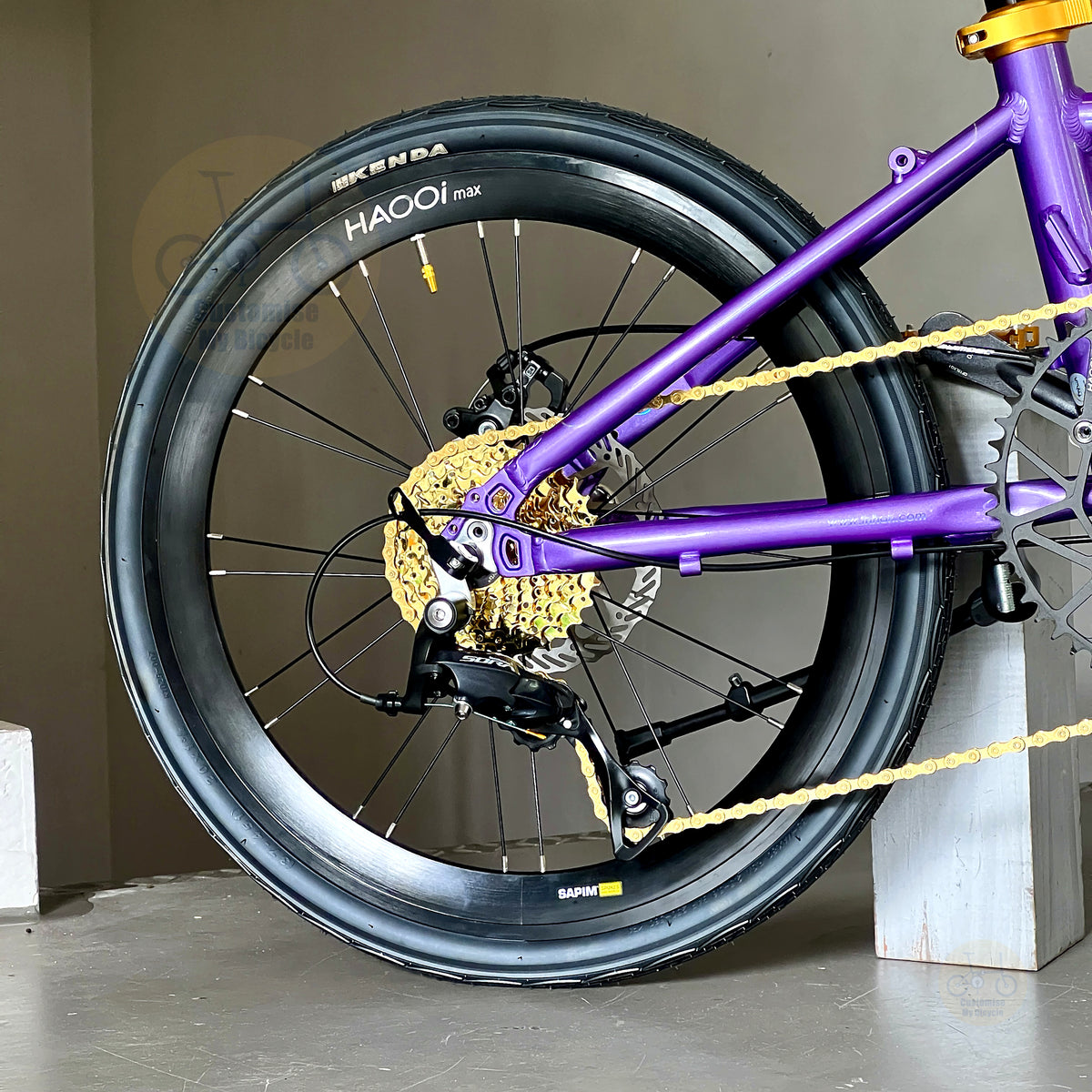 Fnhon Monsoon 22" Lavender Purple foldable bicycle with Shimano 9 gears