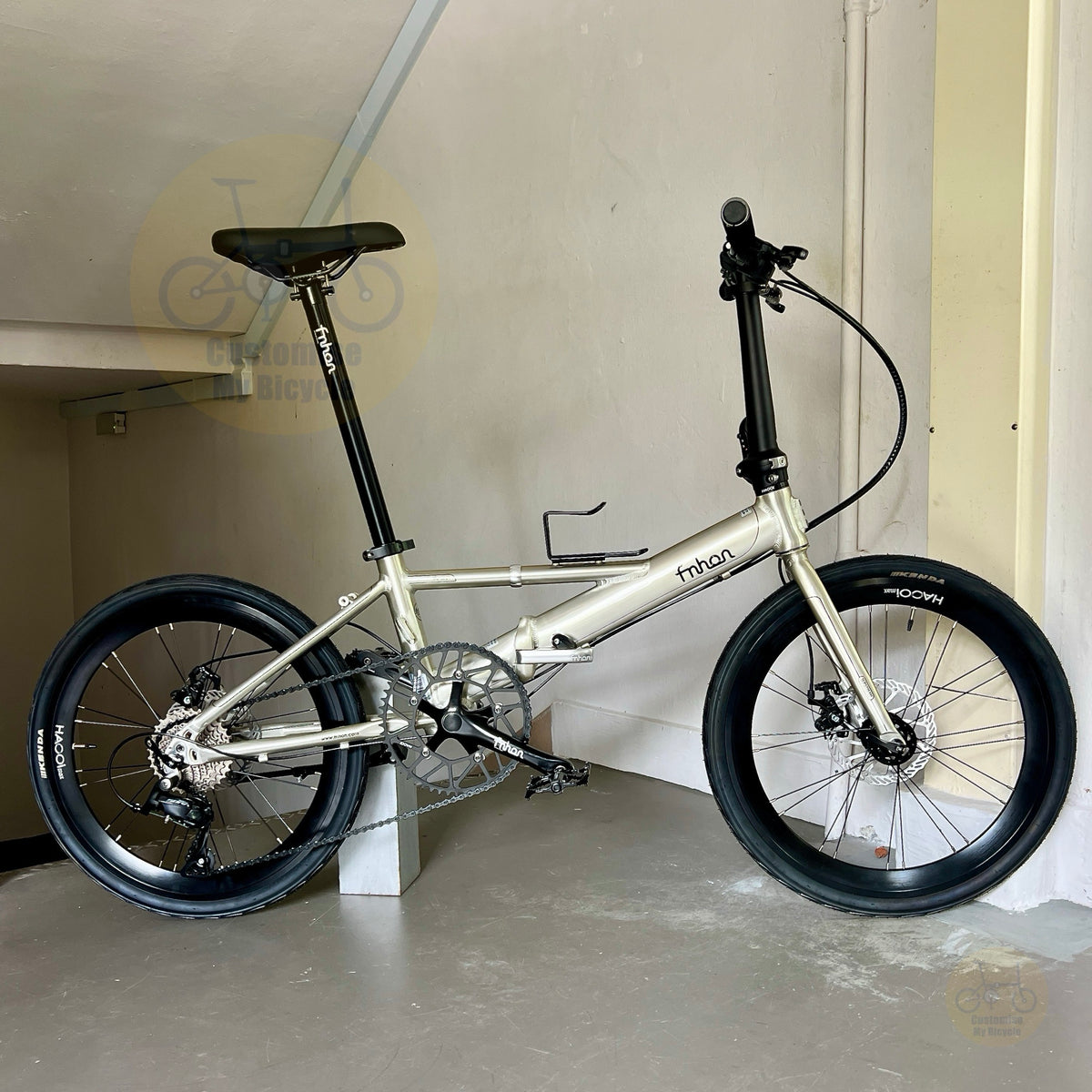 🔥HOT DEALS🔥 Fnhon Monsoon 22” • Shimano 9s • Titanium Champagne