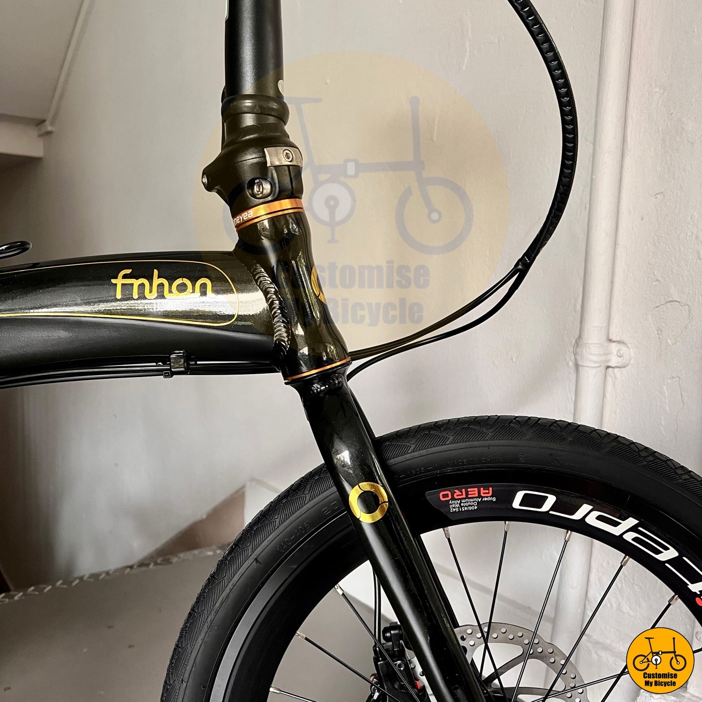 Fnhon Tornado 22” • Shimano 10s • Black Gold