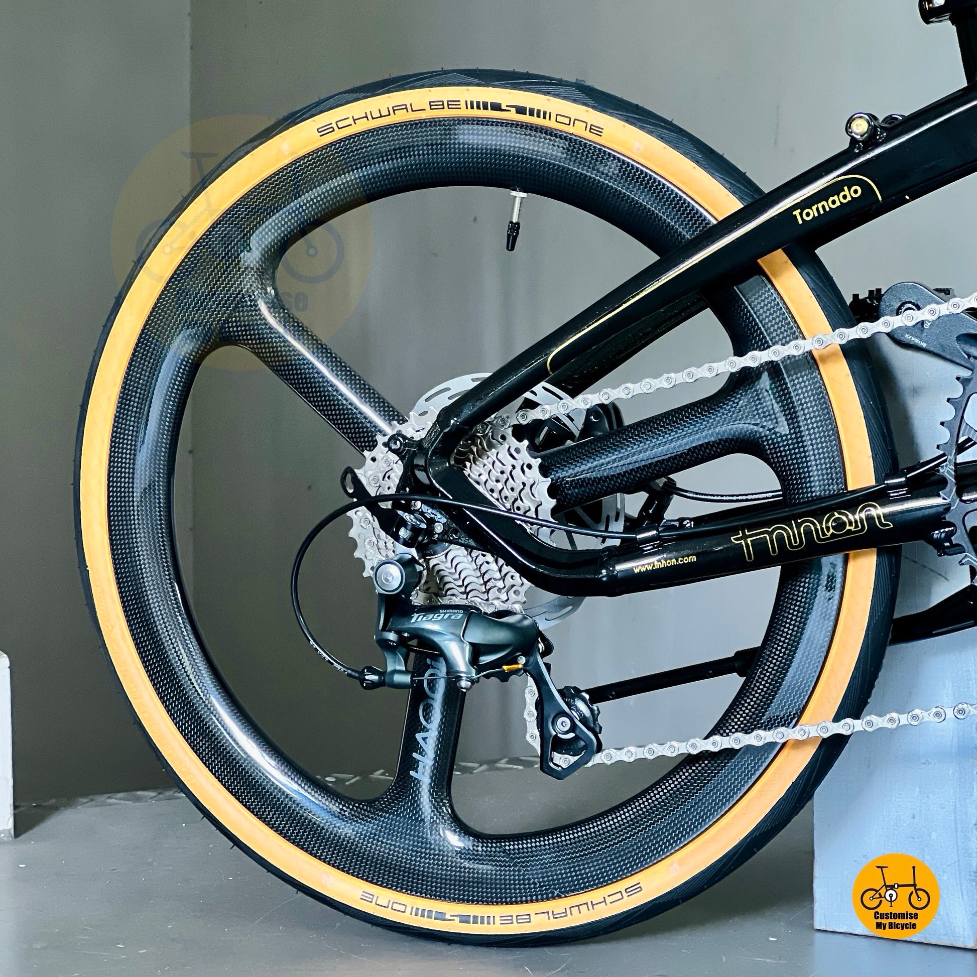 Black Gold foldable bike with HAOOI Carbon Ultra trispokes wheels