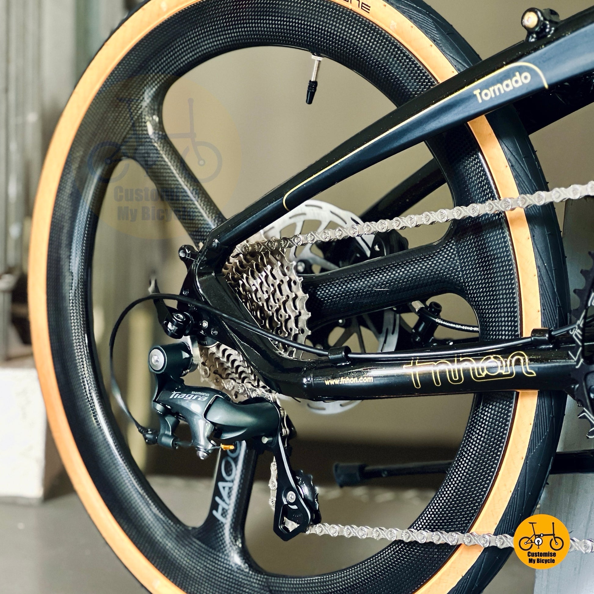 Close up Shimano 10 speed drivetrain on Fnhon Tornado folding bike