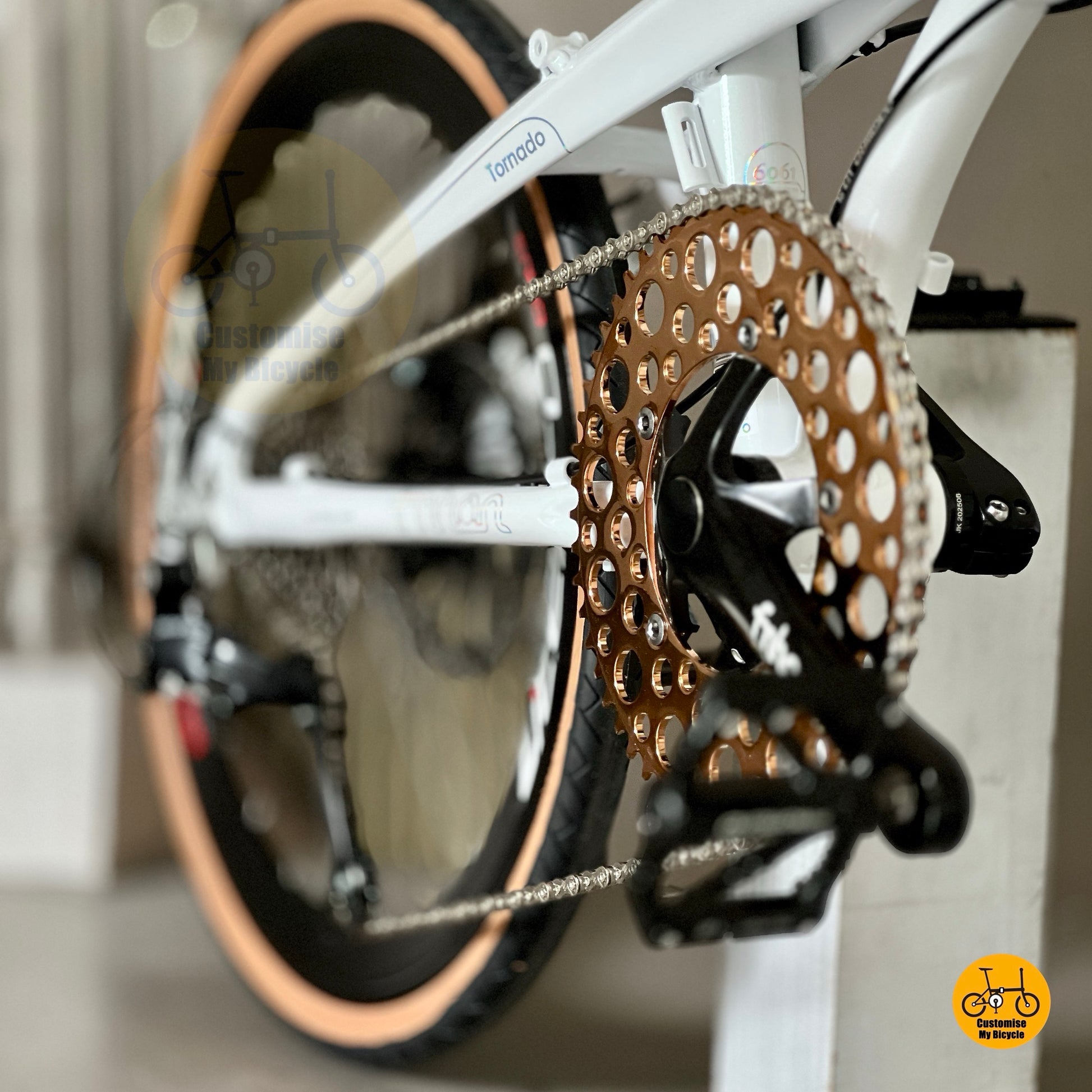 Bolany bubble 54t chainring rose gold close up detail
