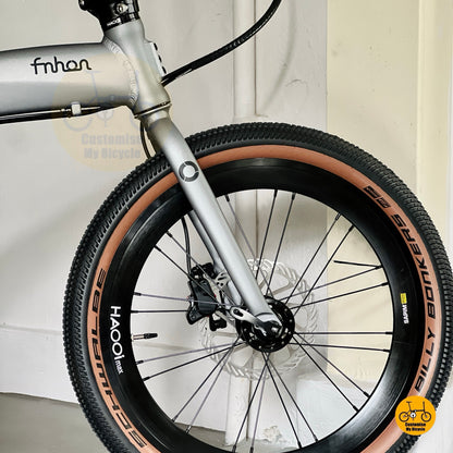 Front wheel close up HAOOI Max high wall wheel folding bike Billy Bonkers tyre detail