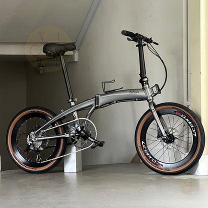 Basikal lipat Fnhon Tornado 20 inch warna Carbon Grey dengan Shimano 9 gears reka bentuk ringan dan kompak