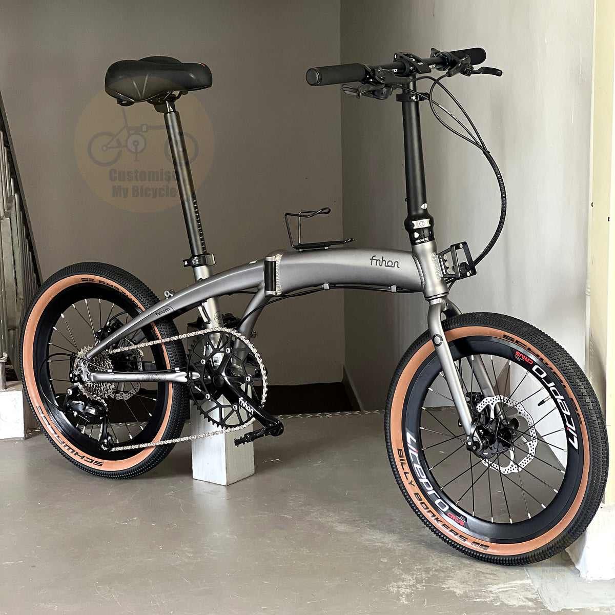 Fnhon Tornado 20" Carbon Grey foldable bicycle with Shimano 9 gears