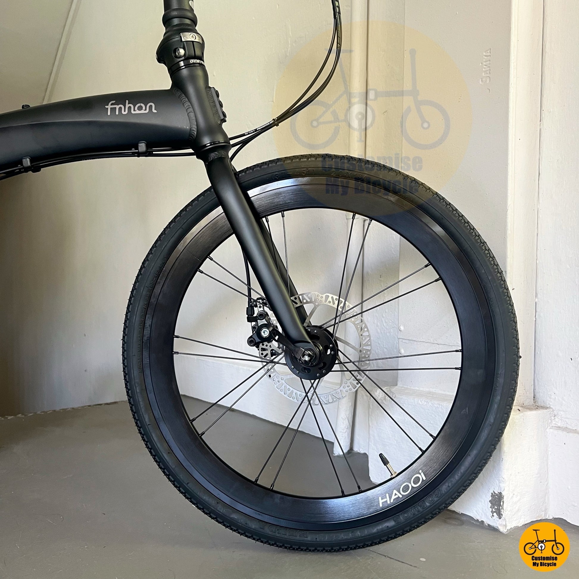 Close-up of HAOOI high profile wheelset on Fnhon Tornado
