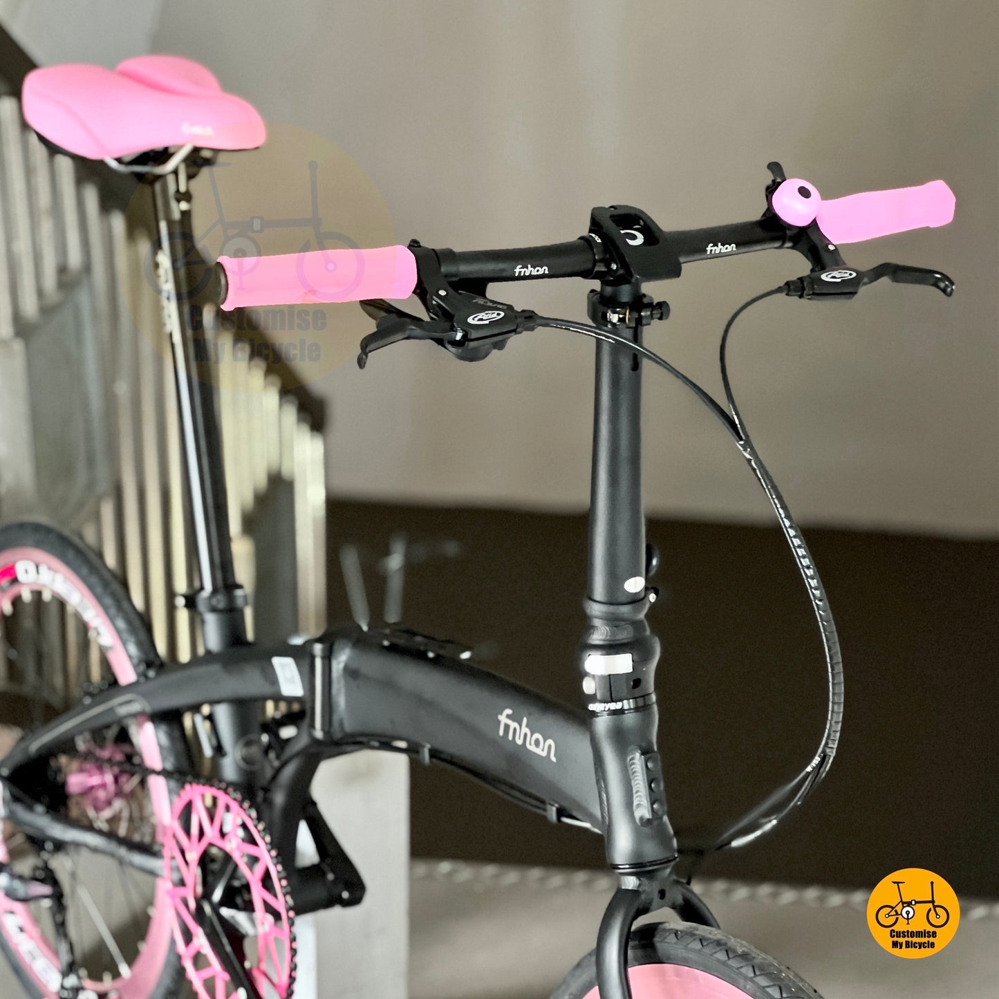 FNHON adjustable seat post and PROPALM pink sponge handgrip details