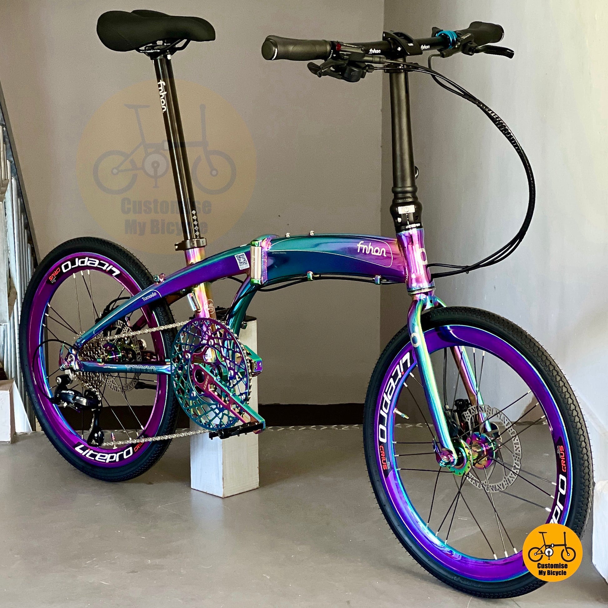 Sepeda Lipat Fnhon Tornado 22 Inci Oil Slick Shimano 9 Kecepatan Rangka Aluminium
