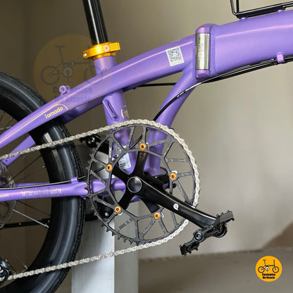 Close up of Shimano 9 speed drivetrain on Fnhon Tornado  
